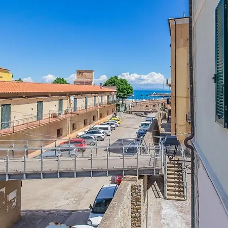 Casa Al Castello شقة *
