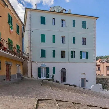 Casa Al Castello شقة